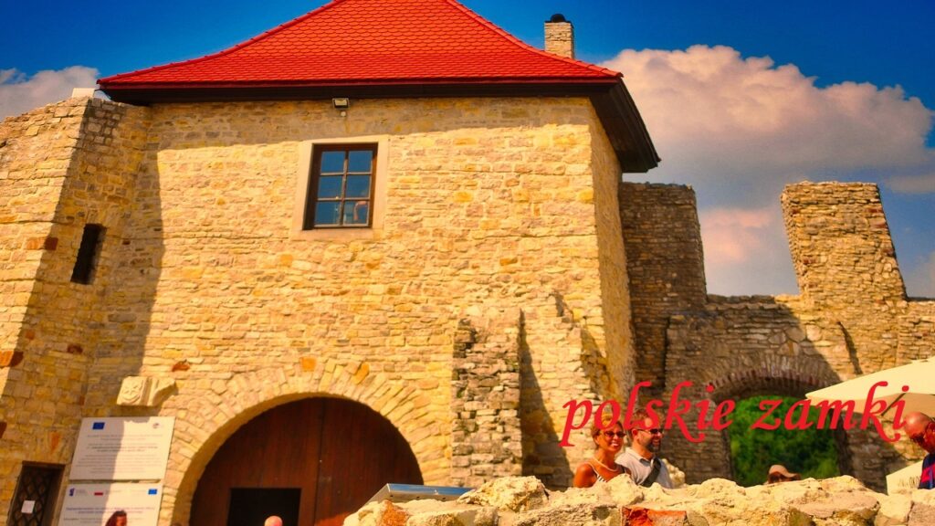 list of the polish castles and other historical sites with their imahes