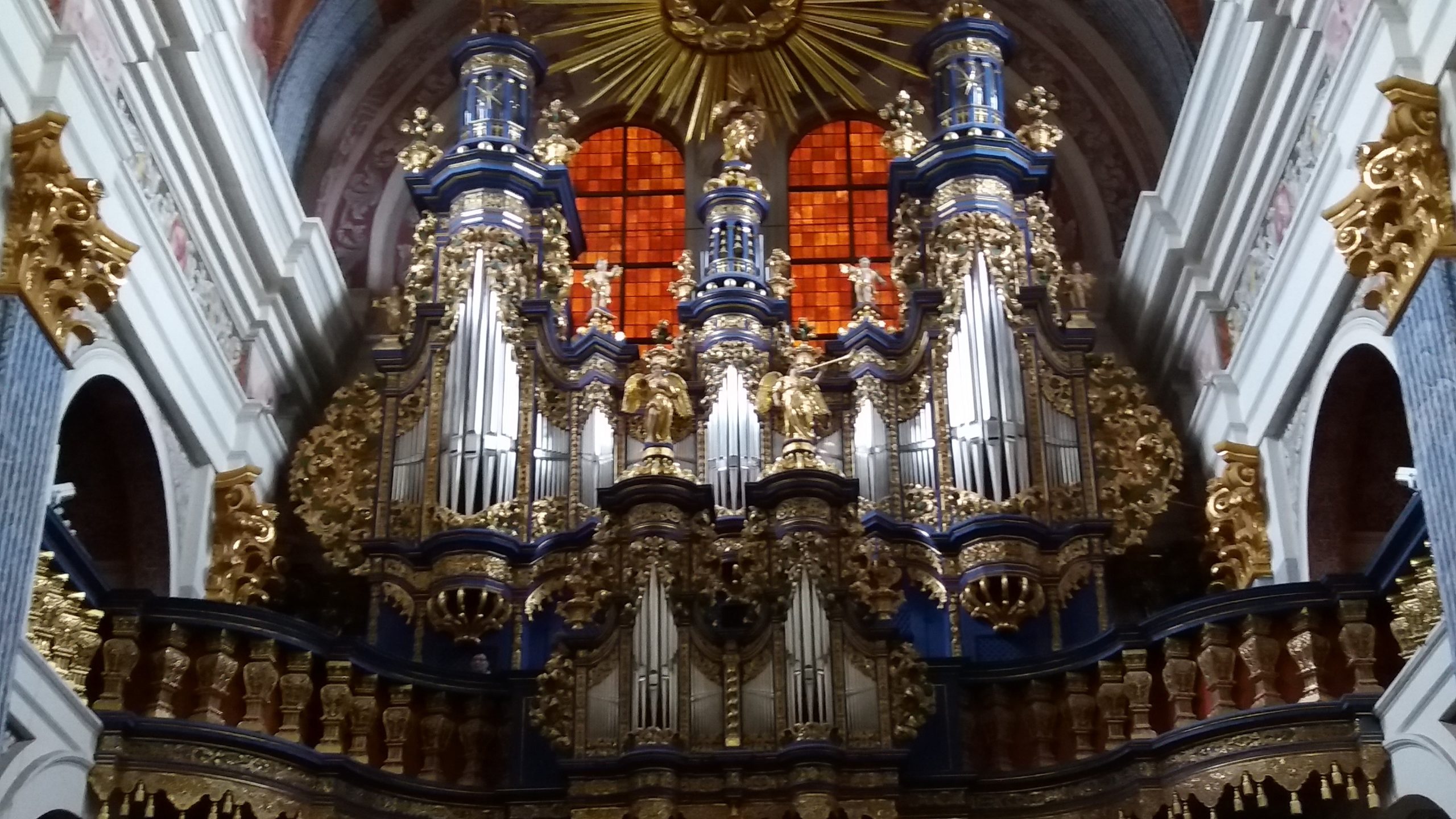 the pictures of the old historical churches, monasteries and chapels in Poland with their short description as for their foundations, the most precious works of arts