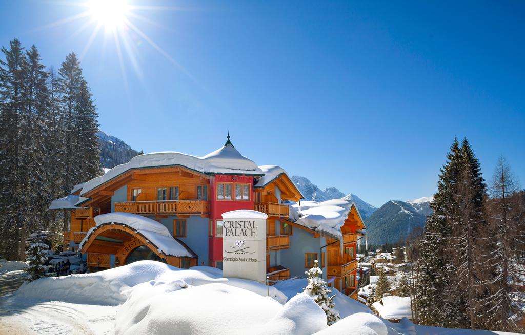 świetny hotel w Madonna di Campiglio 200 metrów od stacji kolejki linowej Pradalago