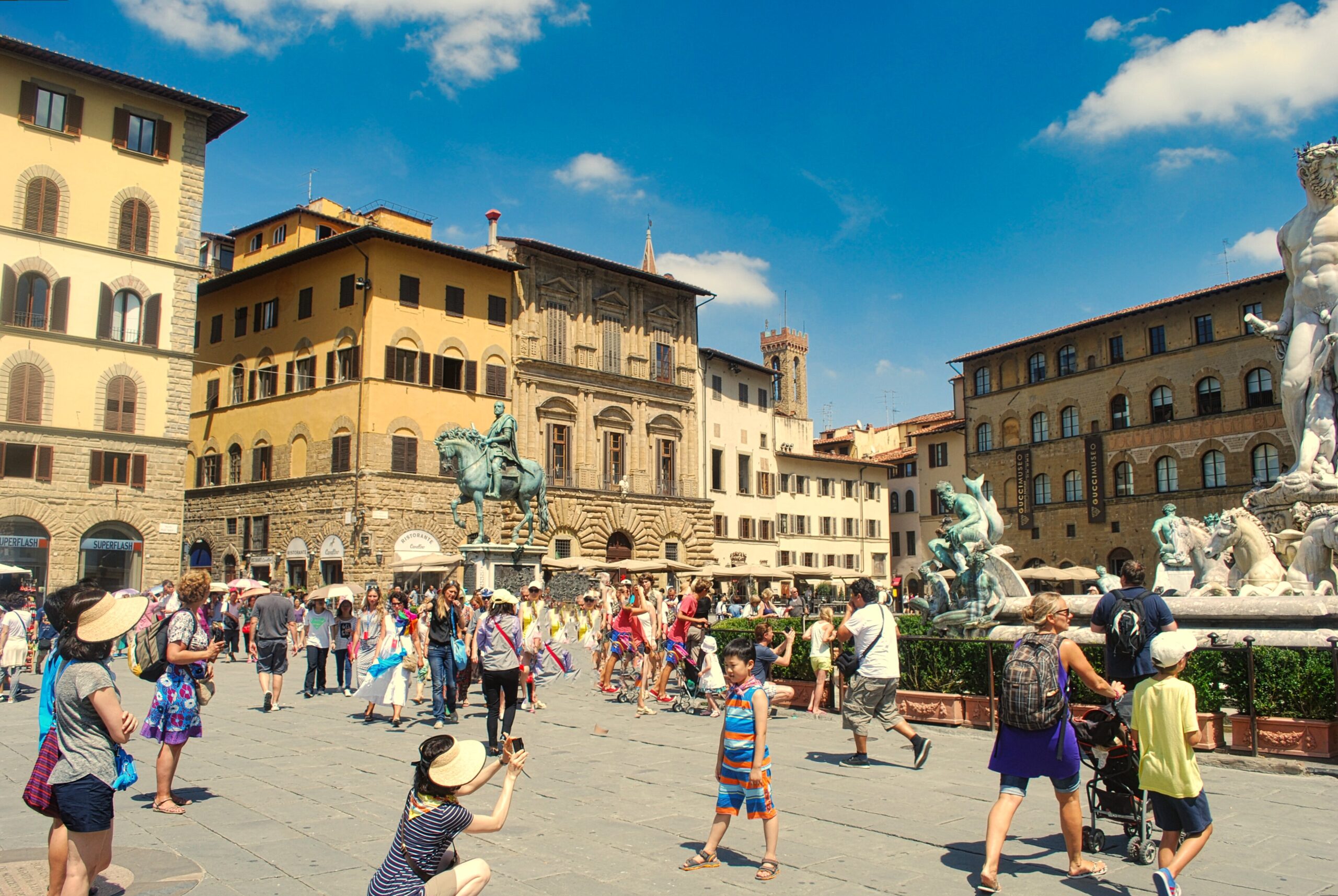 pełny życia plac Florencji - Piazza della Signoria podczas letniego urlopu we Włoszech