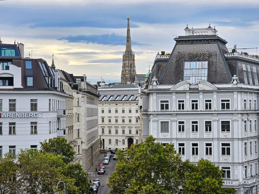 widok na Stubenring w Wiedniu podczas urlopu w stolicy Austrii