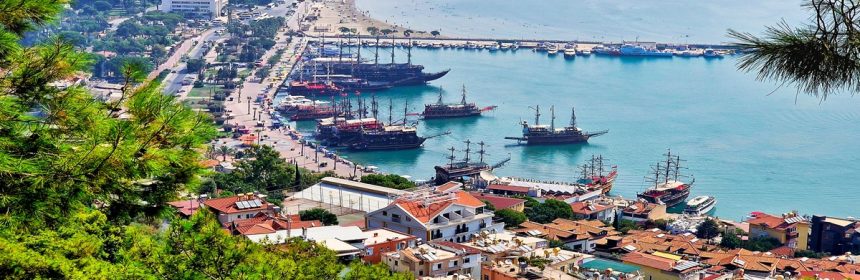 widok na kurort Alanya ze Wzgórza Zamkowego