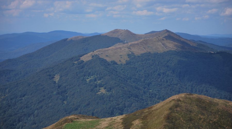 panorama Bieszczad uwieczniona z Połoniny Caryńskiej jako zdjęcie do konkursu fotograficznego