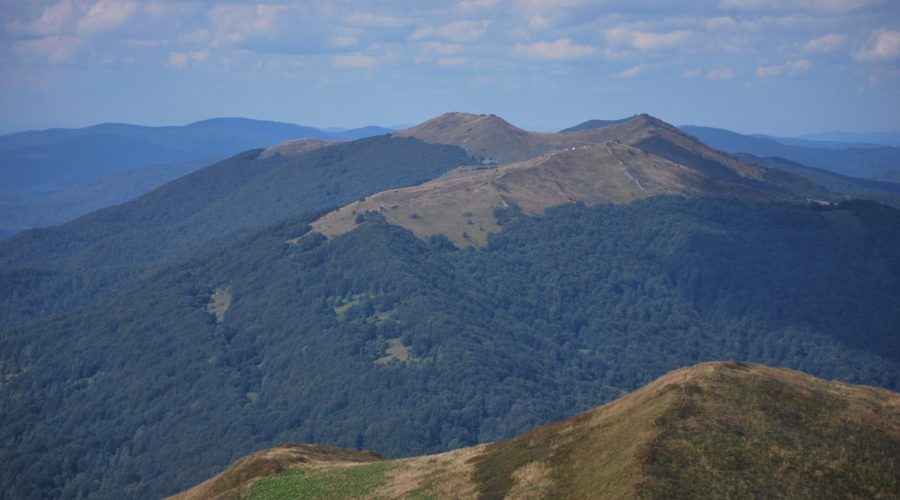 panorama Bieszczad uwieczniona z Połoniny Caryńskiej jako zdjęcie do konkursu fotograficznego