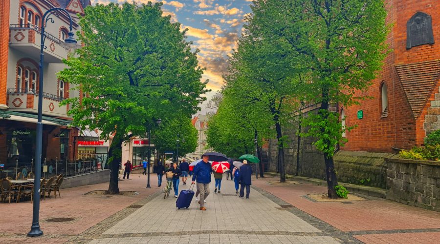 centrum Sopotu, tzw. "Monciak" podczas wycieczki weekendowej do Sopotu