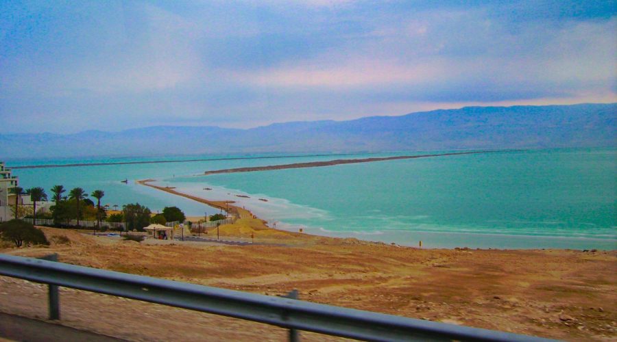 krótki postój nad Morzem Martwym podczas wycieczki z Szarm el Szejk do Jerozolimy