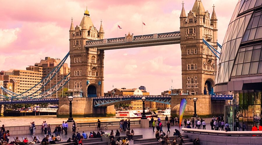most Tower Bridge w Londynie z wycieczki po Anglii do konkursu foto