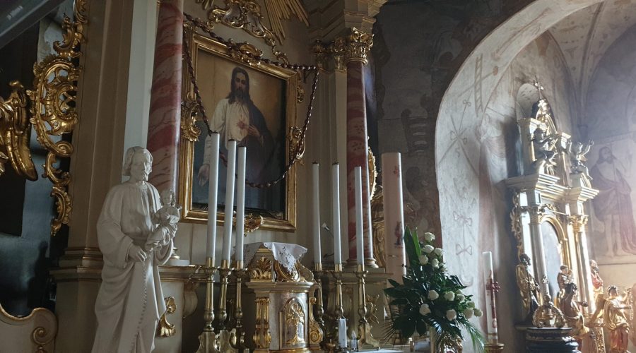 barkowe wnętrza kościoła św. Idziego w Giebułtowie koło Krakowa